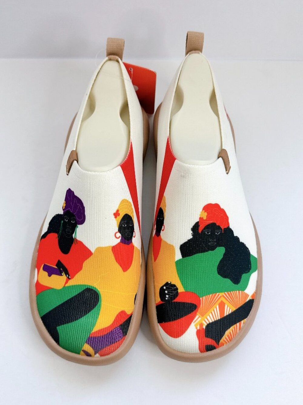 Women’s Size 8 UIN Viva Africa Art Slip On Shoes Walking